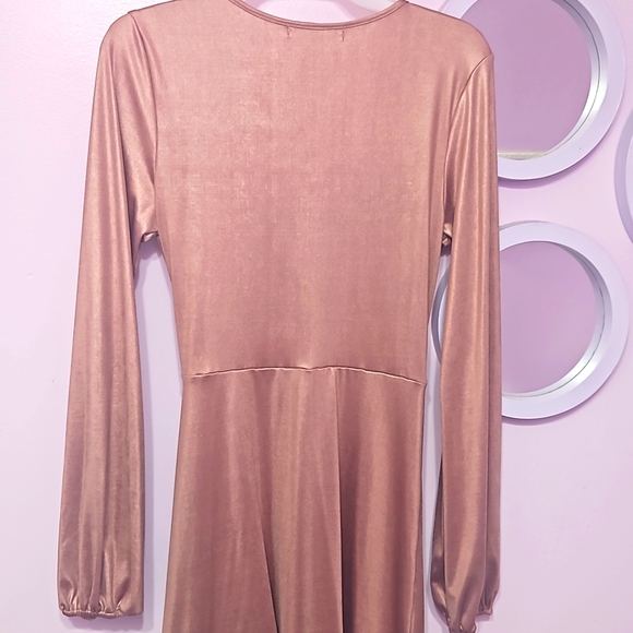 Mi Ami V Dress with Tie on Left side - Picture 3 of 5